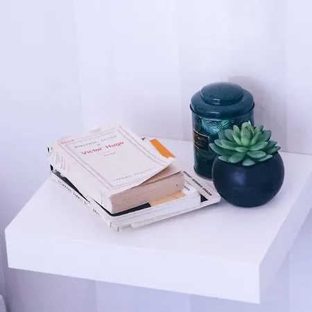 Appartement Charmant - Chambre Separee - 300m De La Gare Et Acces Direct Au Coeur Historique Poitiers