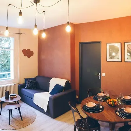 Charmant - Chambre Separee - 300m De La Gare Et Acces Direct Au Coeur Historique Appartement Poitiers