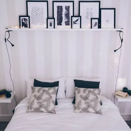 Appartement Charmant - Chambre Separee - 300m De La Gare Et Acces Direct Au Coeur Historique Poitiers